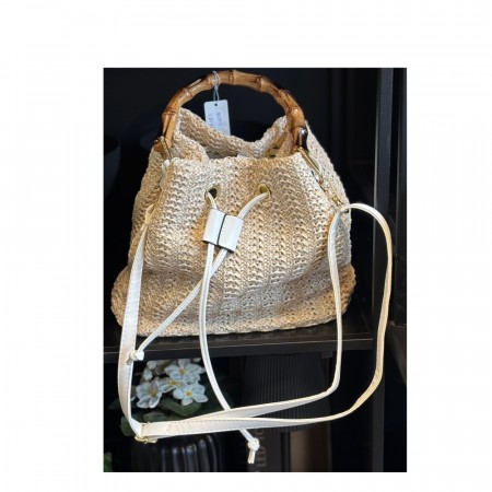 Elis stråveske sand